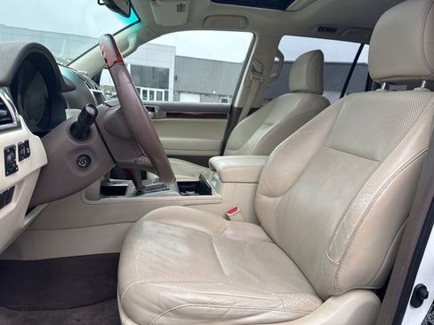 Used 2010 Lexus GX 460 image 12