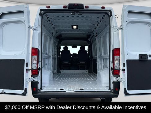New 2026 RAM ProMaster 2500 w/ Convenience Group FWD image 18
