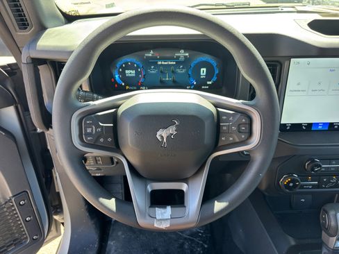 New 2026 Ford Bronco 2-Door AWD/4WD image 9