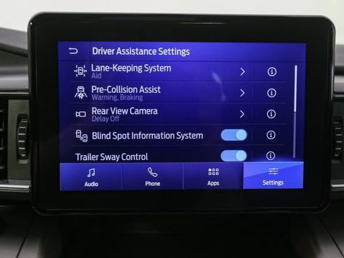 Used 2023 Ford Explorer XLT w/ Equipment Group 202A AWD/4WD image 23