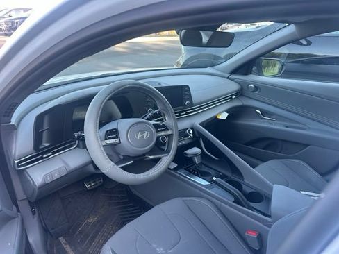 Used 2026 Hyundai Elantra Sport FWD image 10