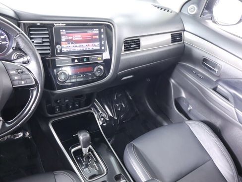 Used 2019 Mitsubishi Outlander SEL FWD image 32