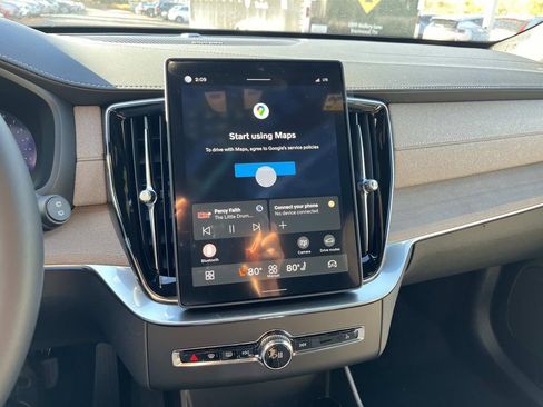 New 2026 Volvo XC90 B6 Plus image 24