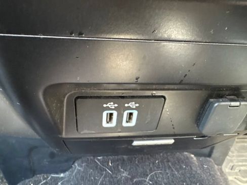 Used 2016 Ford F150 Lariat w/ Equipment Group 501A Mid AWD/4WD image 11