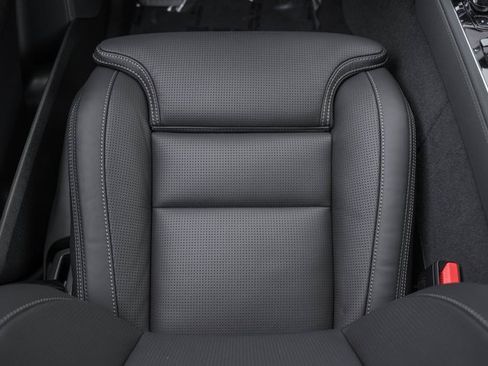 New 2026 Volvo XC90 B6 Ultra image 29