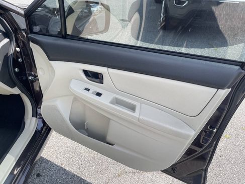 Used 2013 Subaru Impreza 2.0i AWD/4WD image 28