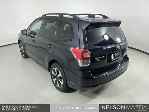 Used 2017 Subaru Forester 2.5i Premium w/ All-Weather Package AWD/4WD image 8