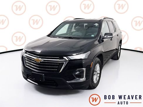 Used 2023 Chevrolet Traverse LT AWD/4WD image 3