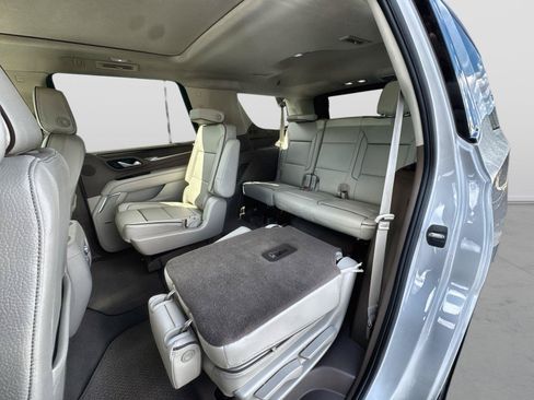 Used 2023 GMC Yukon Denali AWD/4WD image 12