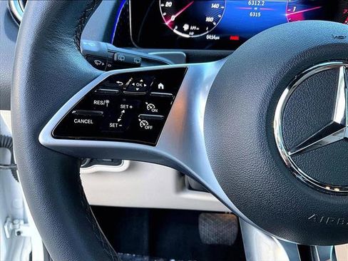 Used 2025 Mercedes-Benz GLB 250 GLB 250 image 20