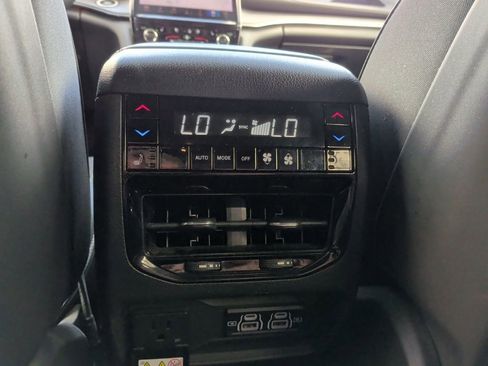 Used 2022 Jeep Grand Cherokee Overland w/ Adv Protech Group III AWD/4WD image 50