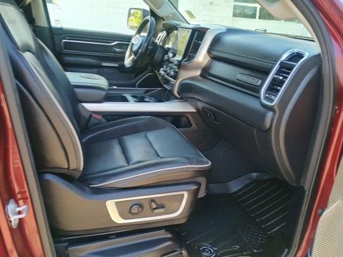 Used 2022 RAM 1500 Laramie AWD/4WD image 10