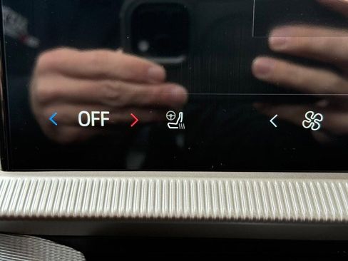 New 2025 Ford Explorer Active w/ Active Comfort Package image 15