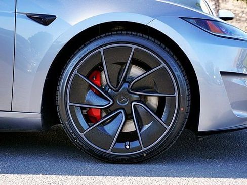 Used 2025 Tesla Model 3 Performance AWD/4WD image 8