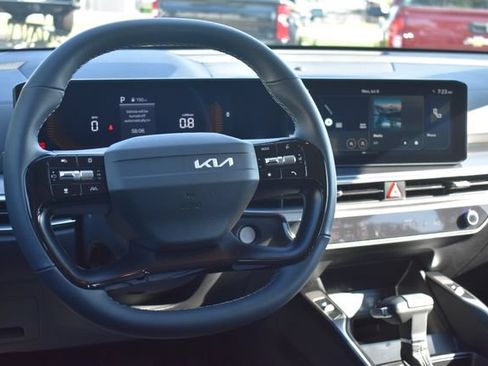 Certified 2026 Kia Sorento EX AWD/4WD image 22