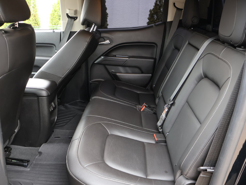 Used 2019 Chevrolet Colorado ZR2 w/ ZR2 Midnight Special Edition AWD/4WD image 9