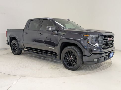 Used 2024 GMC Sierra 1500 Elevation w/ Elevation Premium Package image 7