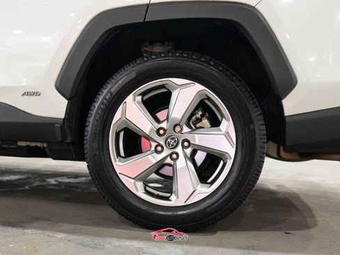 Used 2020 Toyota RAV4 Limited AWD/4WD image 12