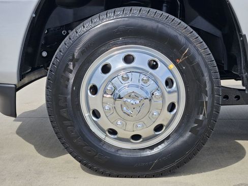 New 2026 RAM 3500 Laramie AWD/4WD image 12