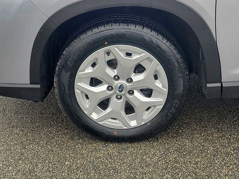 Used 2021 Subaru Forester image 9