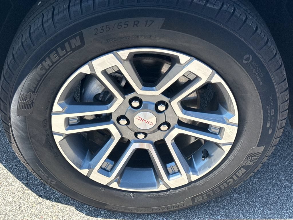 Certified 2025 GMC Terrain Elevation AWD/4WD image 10