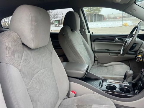 Used 2017 Buick Enclave Convenience FWD image 26