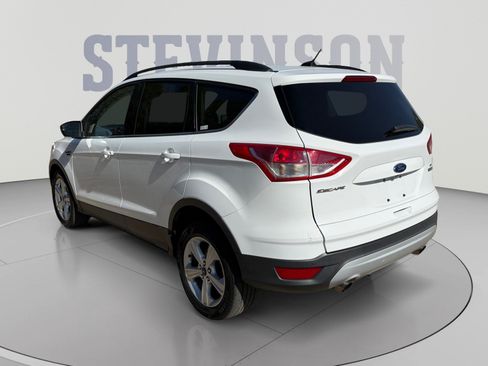 Used 2016 Ford Escape SE w/ Equipment Group 201A FWD image 3