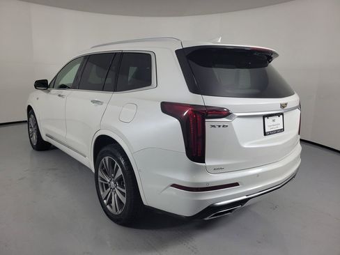 Certified 2023 Cadillac XT6 Premium Luxury w/ Technology Package AWD/4WD image 3