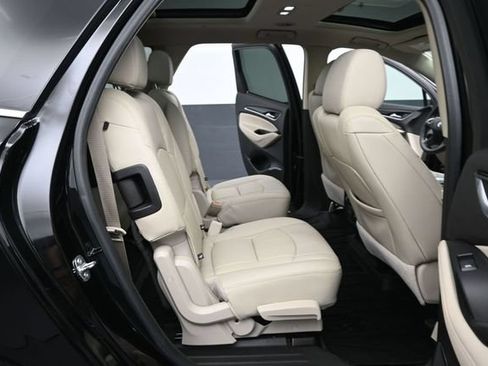 Used 2020 Buick Enclave Premium w/ Sun and Sites Package AWD/4WD image 25