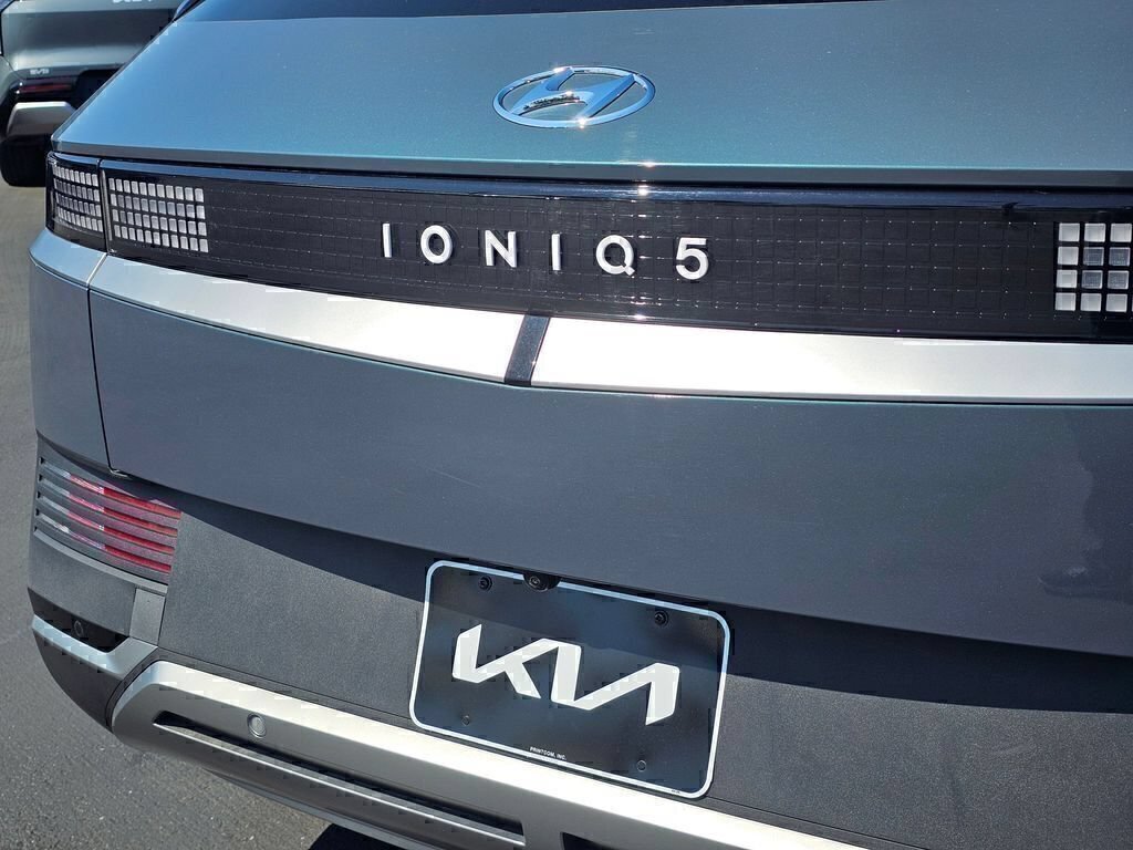 Used 2024 Hyundai Ioniq 5 SEL RWD image 14