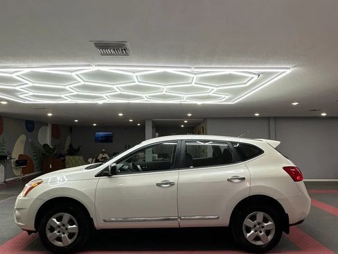 Used 2012 Nissan Rogue S AWD/4WD image 3