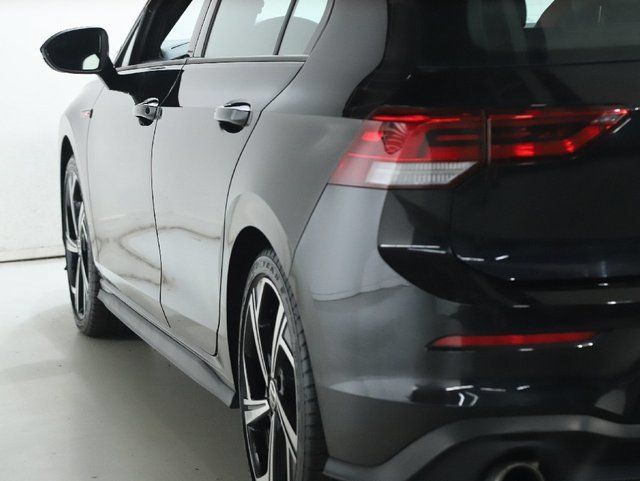 Used 2024 Volkswagen GTI SE FWD image 40