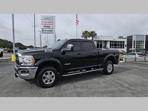Used 2024 RAM 2500 Big Horn w/ Safety Group AWD/4WD image 41
