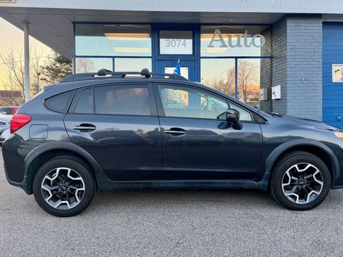 Used 2016 Subaru Crosstrek 2.0i Limited w/ Popular Package #1 AWD/4WD image 3