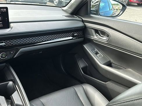 Used 2025 Honda Accord Sport image 25