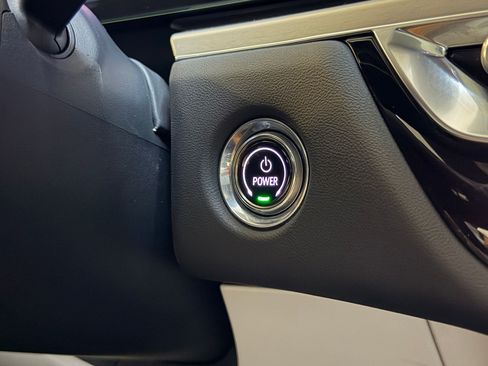 Certified 2024 Cadillac Lyriq Luxury AWD/4WD image 36