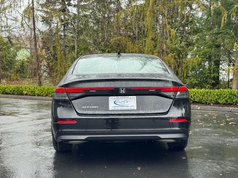 Certified 2023 Honda Accord EX image 10