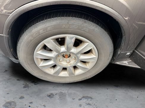 Used 2011 Buick Enclave CXL AWD/4WD image 33