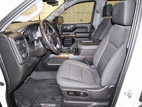 Used 2020 Chevrolet Silverado 1500 LT Trail Boss image 12