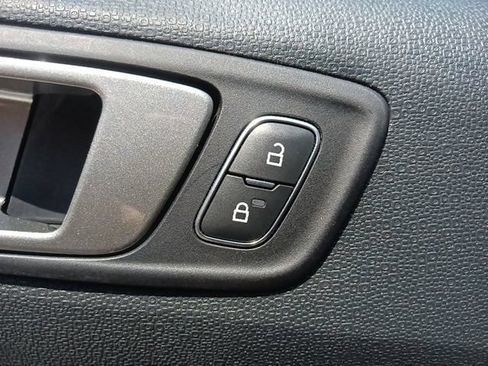 Certified 2021 Ford EcoSport SE w/ SE Appearance Package FWD image 12