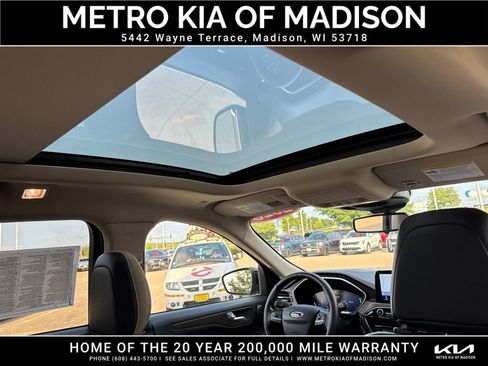 Used 2020 Ford Escape Titanium AWD/4WD image 41