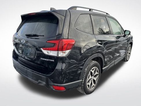 Used 2020 Subaru Forester Premium image 5
