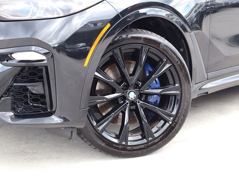 Used 2020 BMW X7 M50i w/ Dynamic Handling Package AWD/4WD image 10