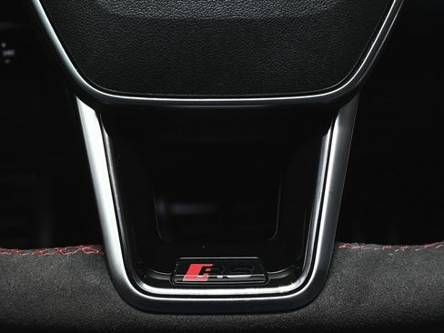 Used 2023 Audi RS 7 Sportback w/ Black Optic Package image 53