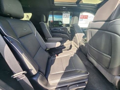 Used 2022 Cadillac Escalade Sport w/ Touring Package AWD/4WD image 35