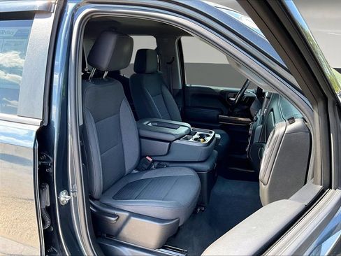 Used 2019 Chevrolet Silverado 1500 RST AWD/4WD image 32