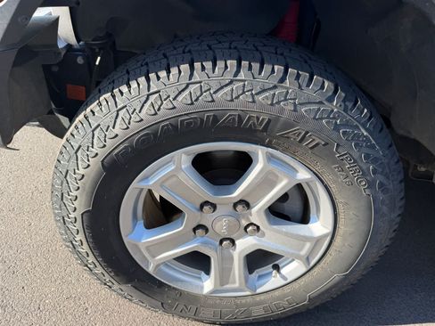Used 2018 Jeep Wrangler Unlimited Sport S AWD/4WD image 6
