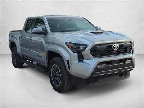 Certified 2025 Toyota Tacoma TRD Sport RWD image 3