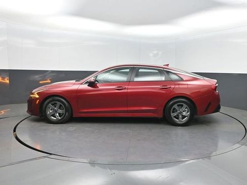 Used 2023 Kia K5 LXS FWD image 2