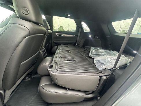 New 2025 Cadillac XT5 Luxury w/ LPO, Floor Liner Package image 14